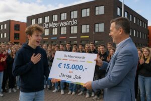 De Meerwaarde schenkt 15.000 euro aan jarige Job