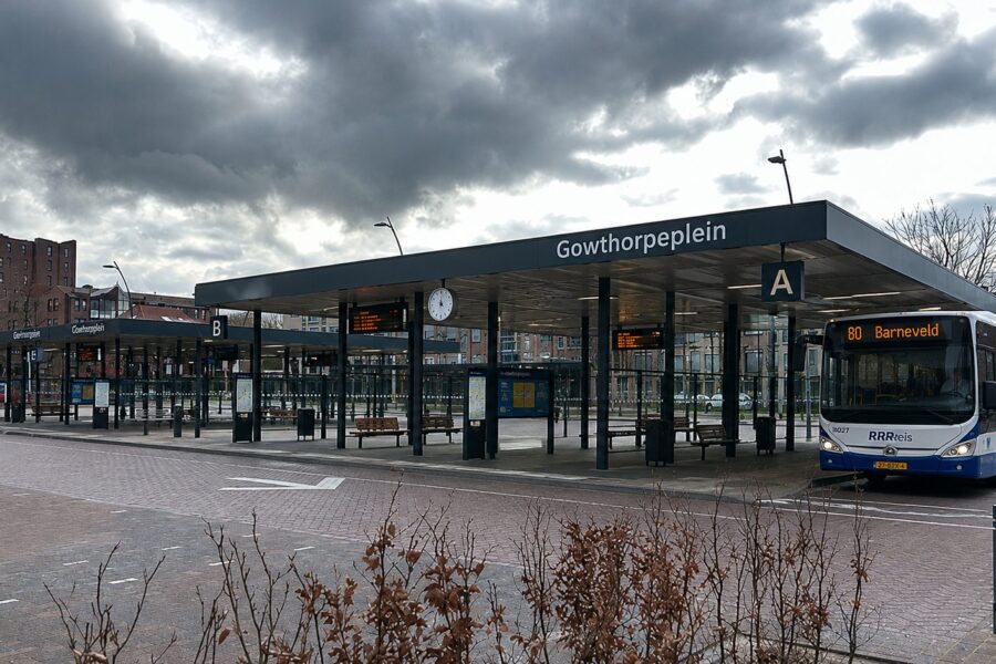 Gemeente enthousiast: meer parkeerplaatsen maken plaats voor bushaltes